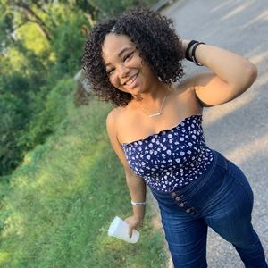 Meet your Posher, Christina